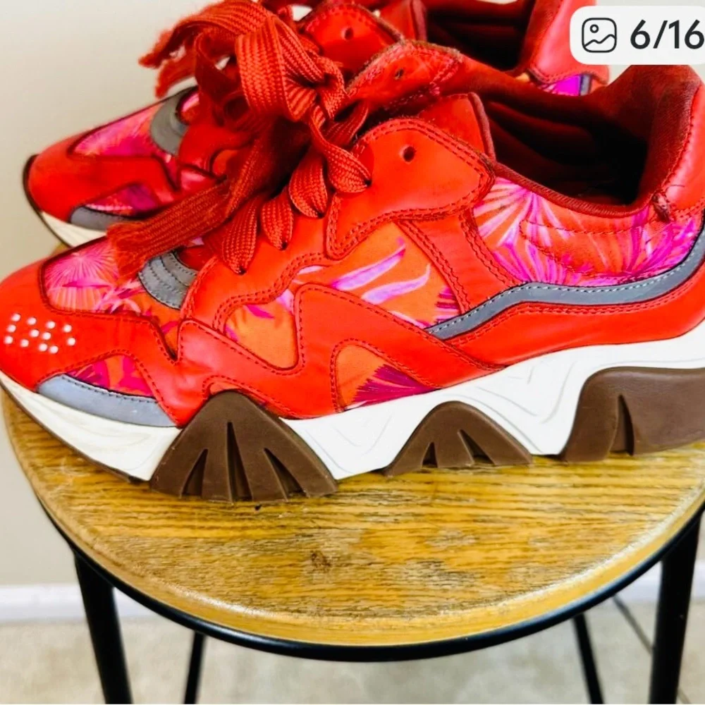 Versace Red and Pink Sneakers - Picture 3 of 8